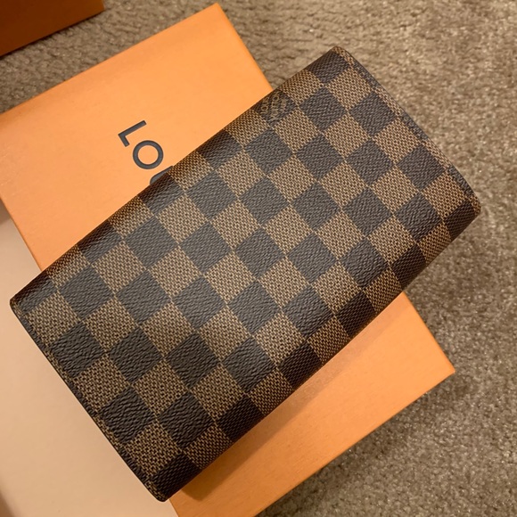 Louis Vuitton purse - Picture 2 of 5